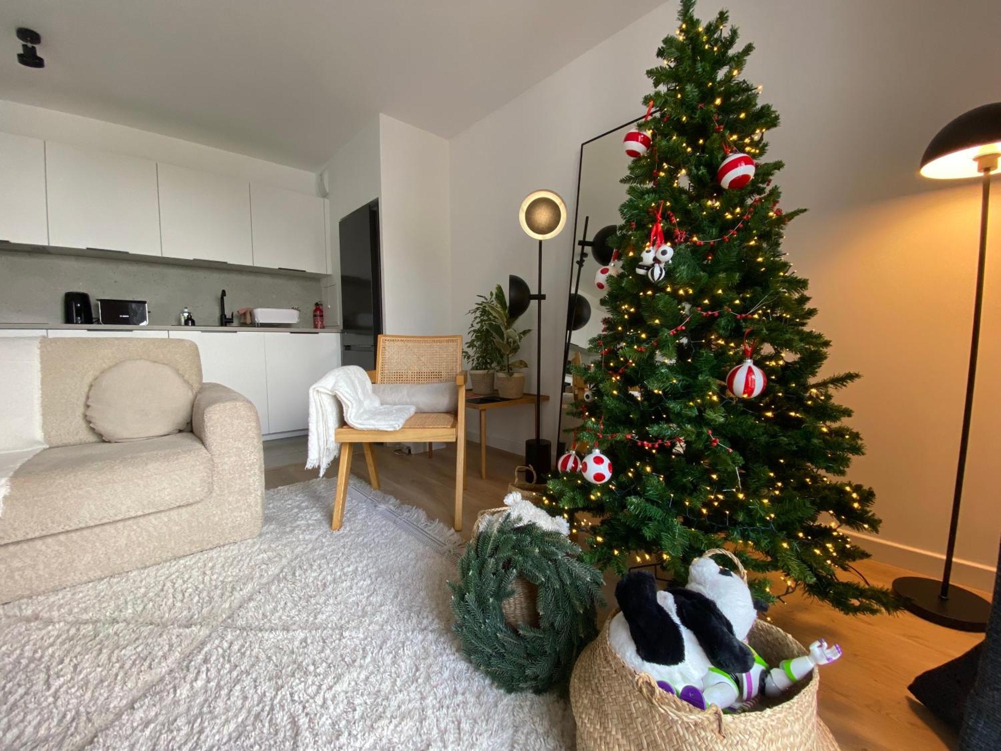 Disneyland Minimalist Lifestyle - 5 Pax Apartment Serris Exterior foto