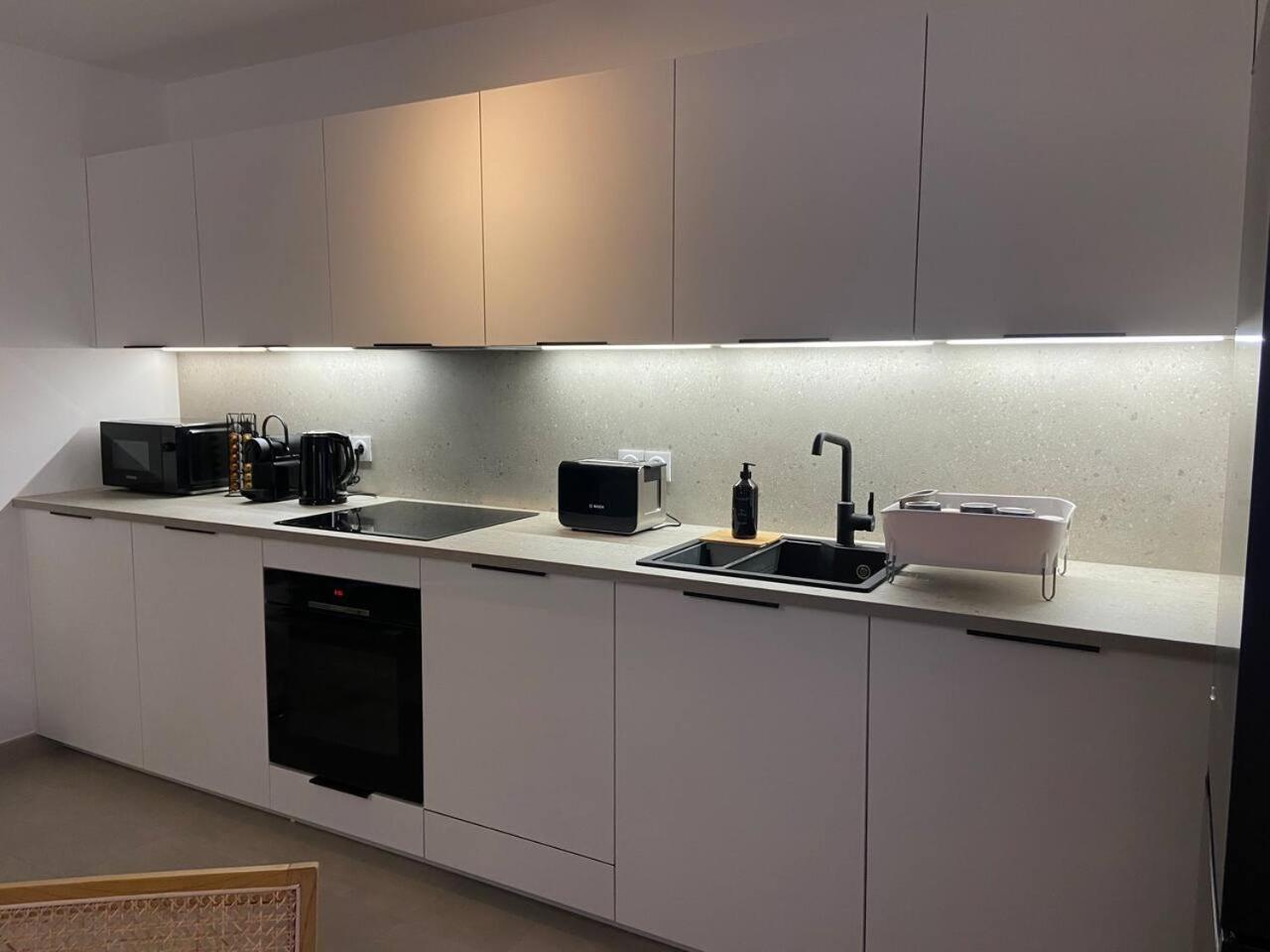 Disneyland Minimalist Lifestyle - 5 Pax Apartment Serris Exterior foto