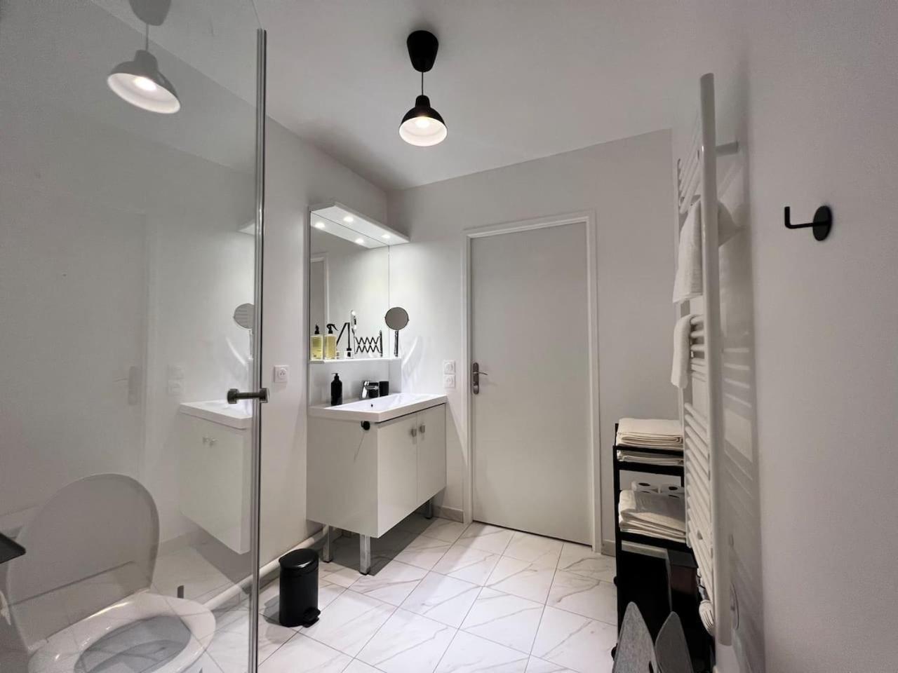 Disneyland Minimalist Lifestyle - 5 Pax Apartment Serris Exterior foto